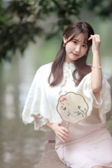 师门上下都不对劲